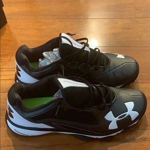 Under Armour Sneakers